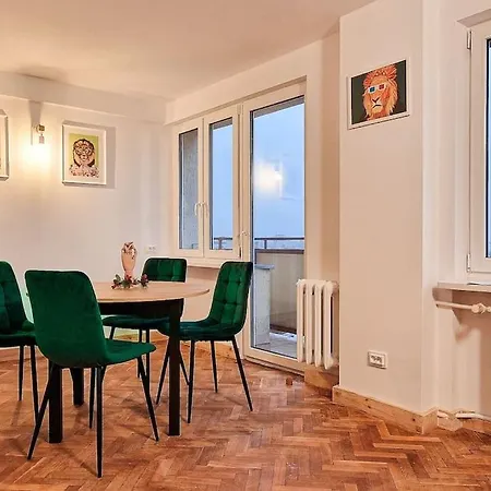 Daire Amazing View From Double Apt For Group Of 4-8 People Varşova