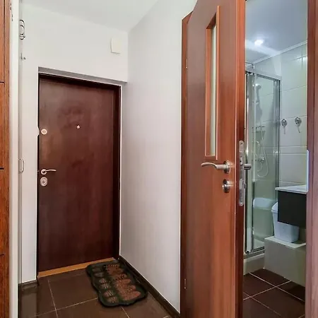 Amazing View From Double Apt For Group Of 4-8 People